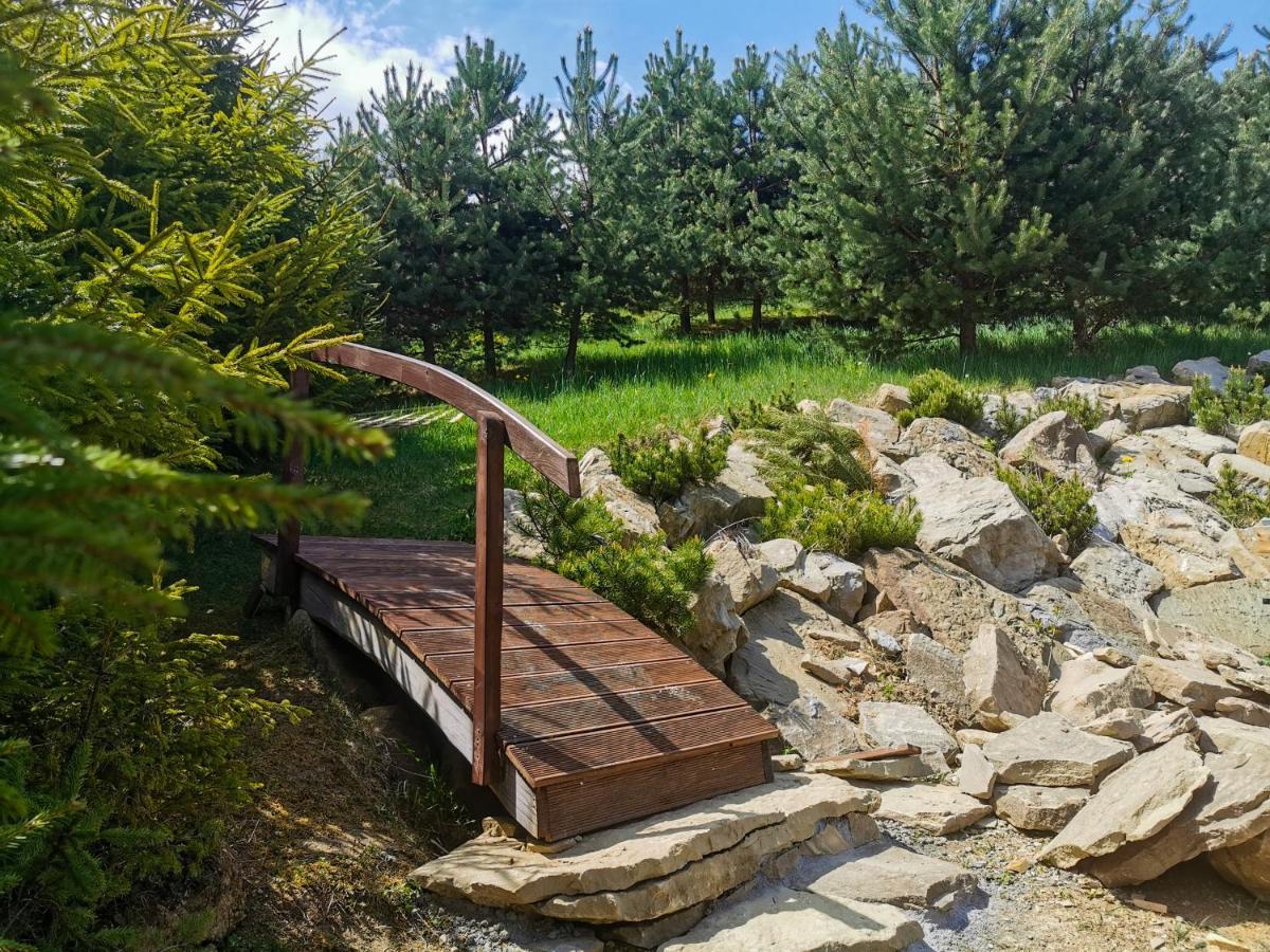 Skalny Zakatek Z Grota Solna Na Wylacznosc Łapsze Niżne Exterior foto