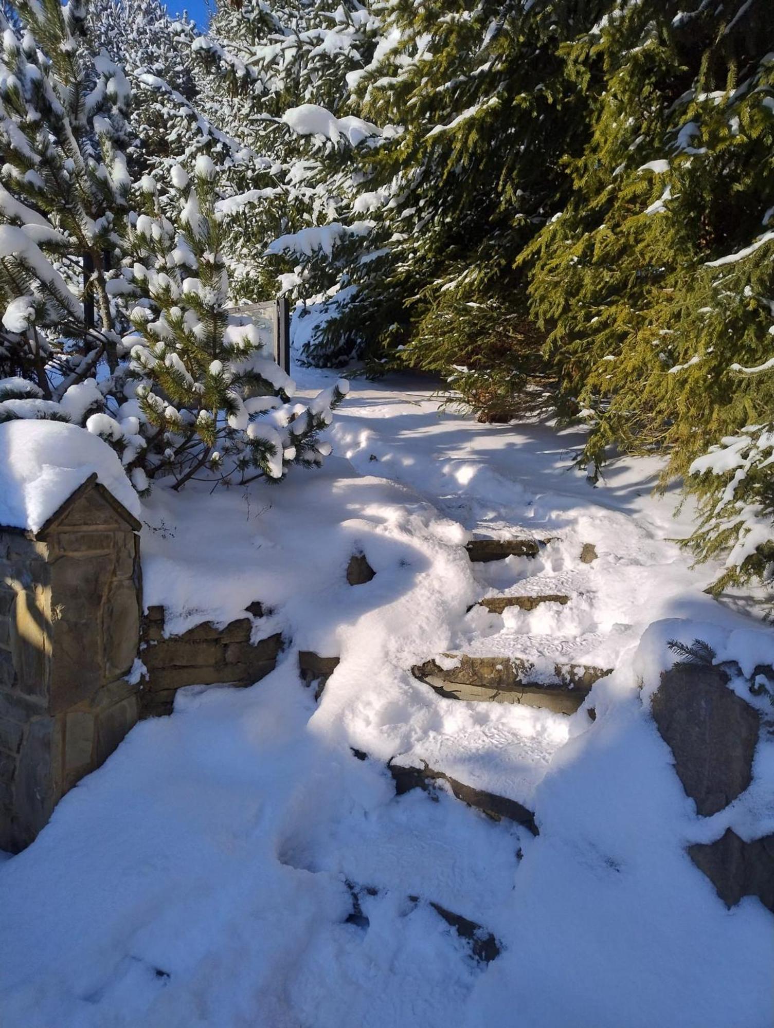 Skalny Zakatek Z Grota Solna Na Wylacznosc Łapsze Niżne Exterior foto